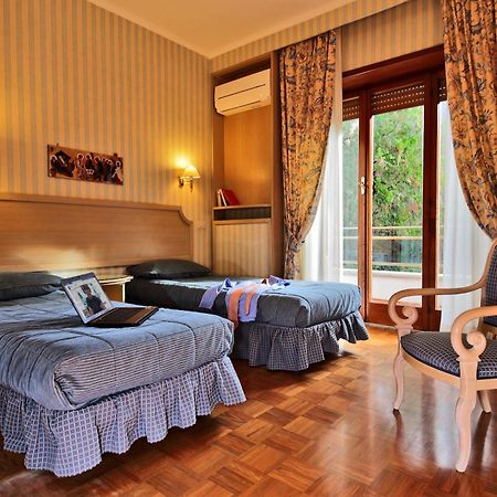 Large Family Apartment E8 罗马 外观 照片
